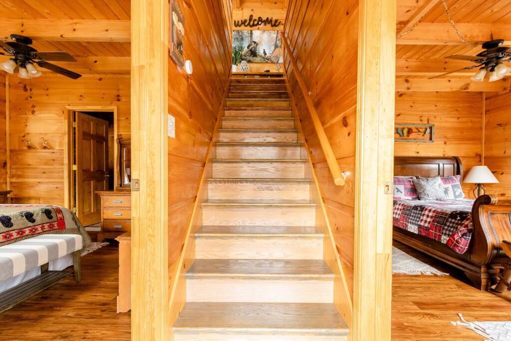 Cozy Cabin W/Hot Tub & Wifi In Gatlinburg Villa Exterior foto